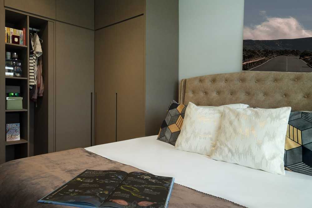 Contemporary Bedroom with Ceiling Light and Wardrobe