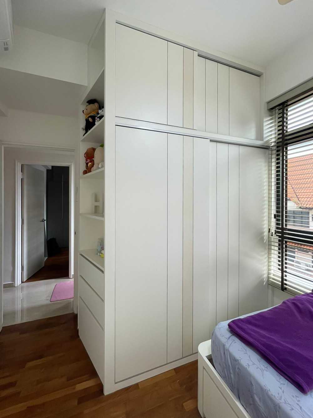 Scandinavian Bedroom with Wardrobe and Sliding Wardrobe