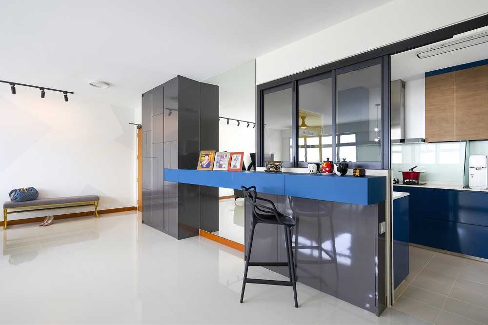 Contemporary Kitchen with Countertop and Kitchen Window