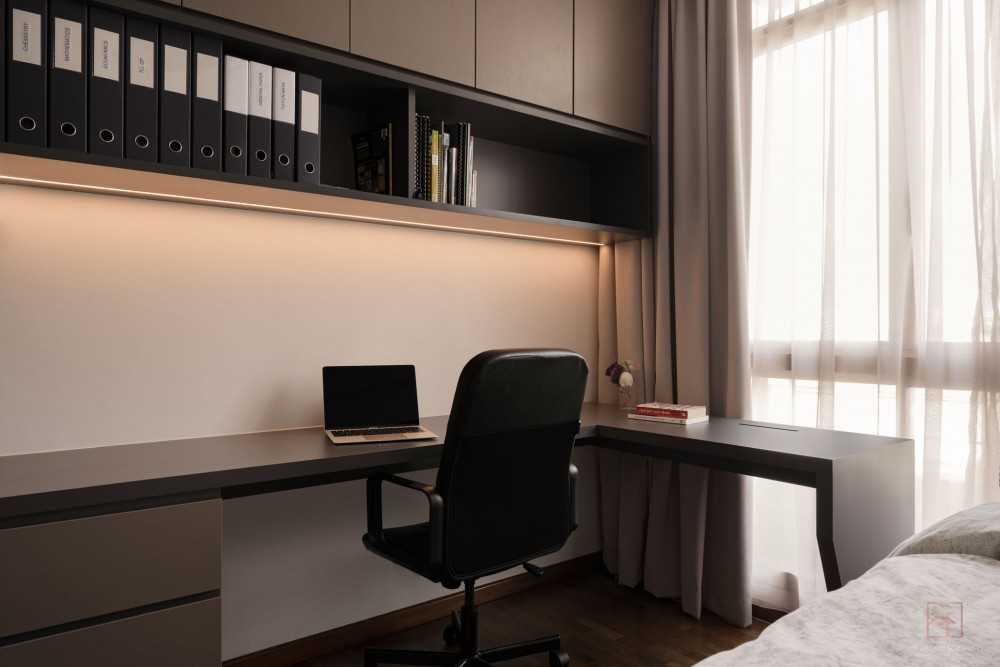 Contemporary Bedroom with Parquet Floor and Bay Window