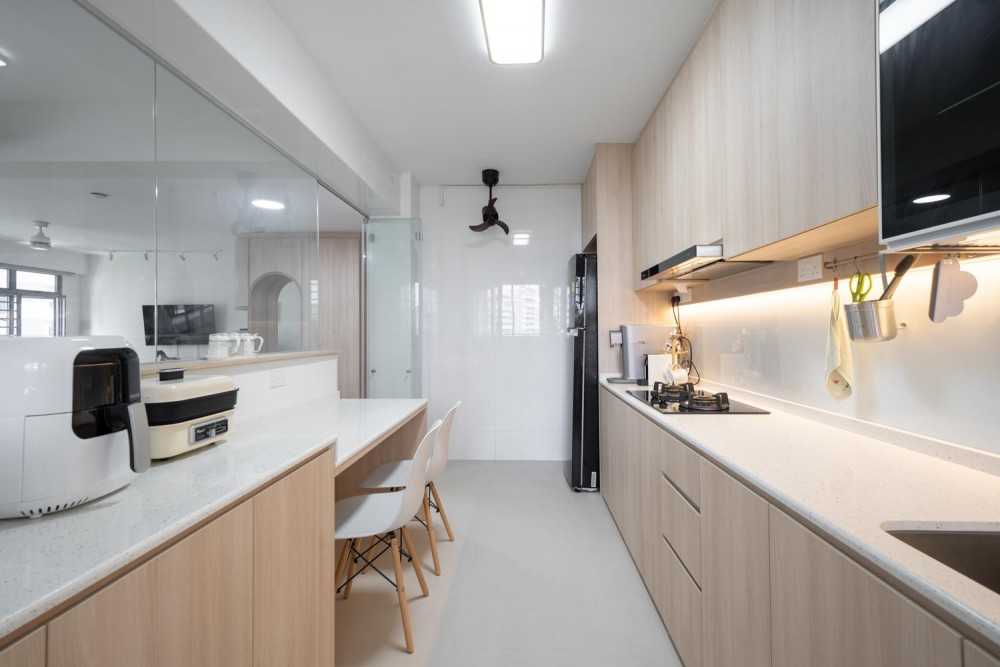 Scandinavian Kitchen with Wood Flooring and Kitchen Window