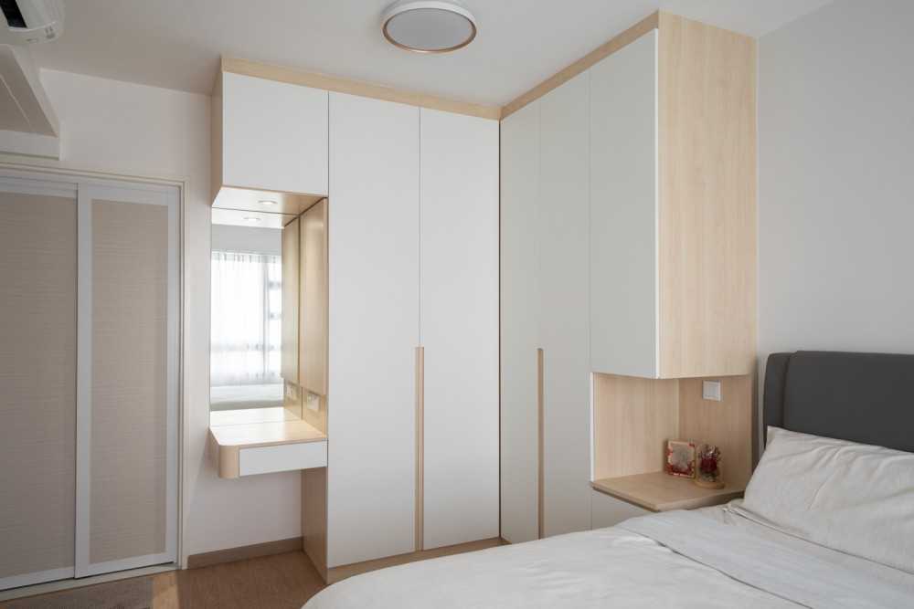 Minimalist Bedroom with Vinyl Flooring and Wardrobe