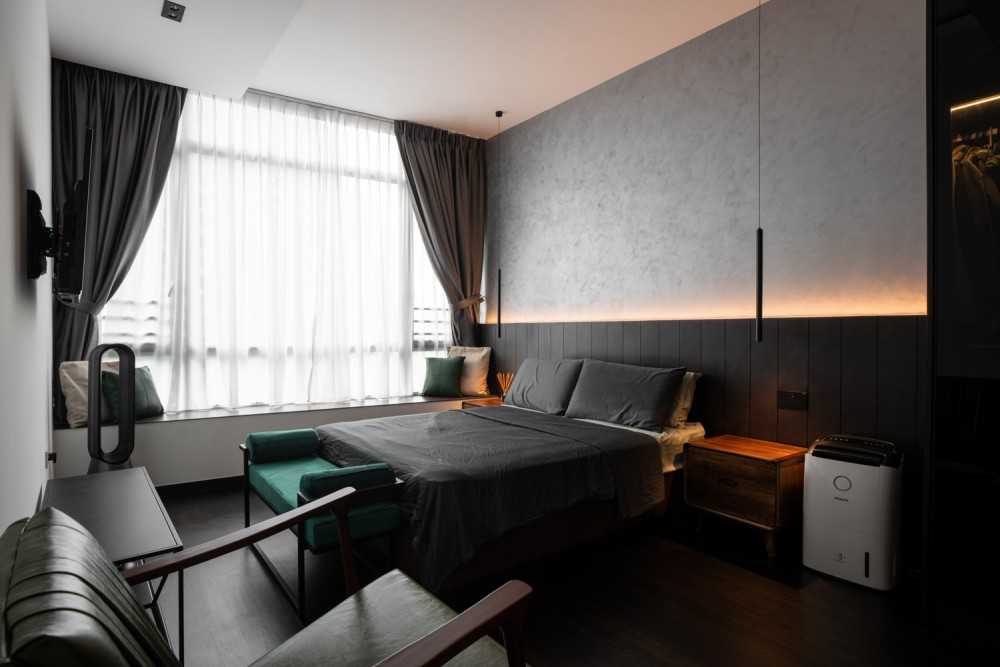 Contemporary Bedroom with Wardrobe and Sliding Wardrobe