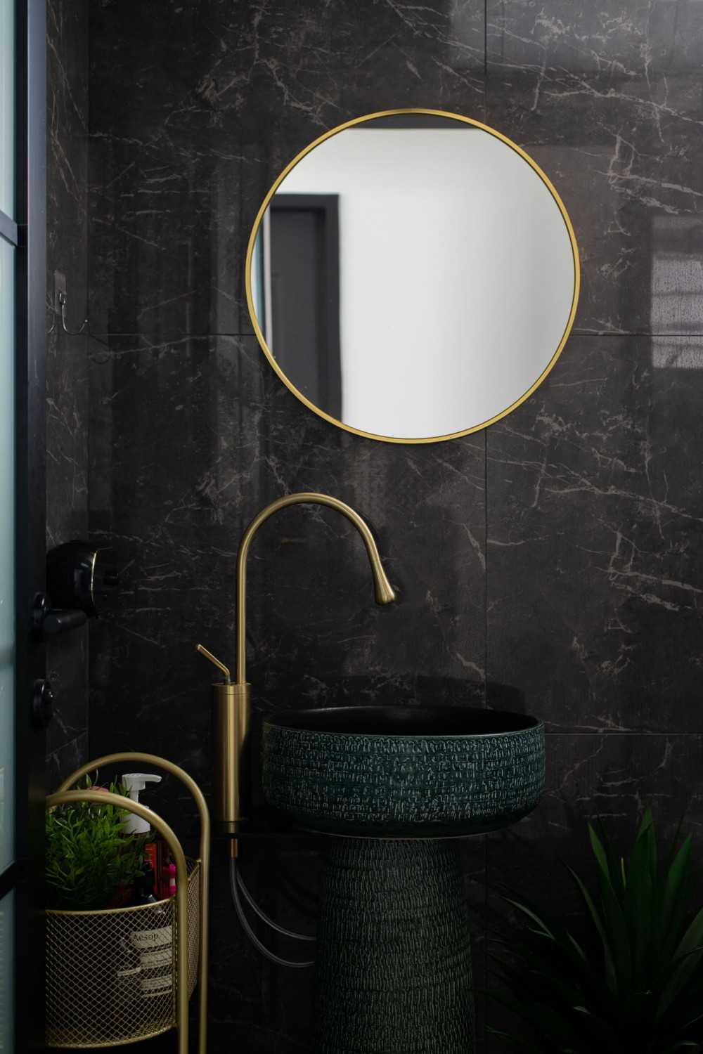 Modern Bathroom with Mirror and Bathroom Mirrors