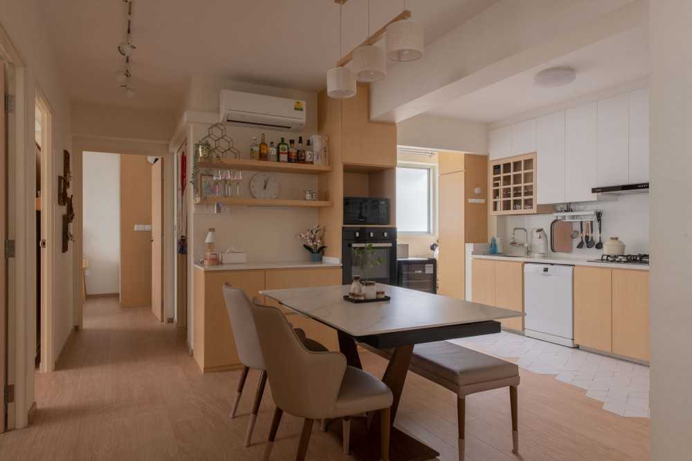 Scandinavian Dining Room with Dining Table and Seating Bench
