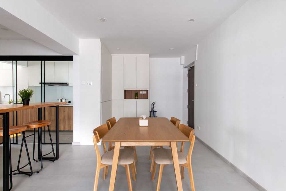 Scandinavian Dining Room with Bar Counter and Dining Table