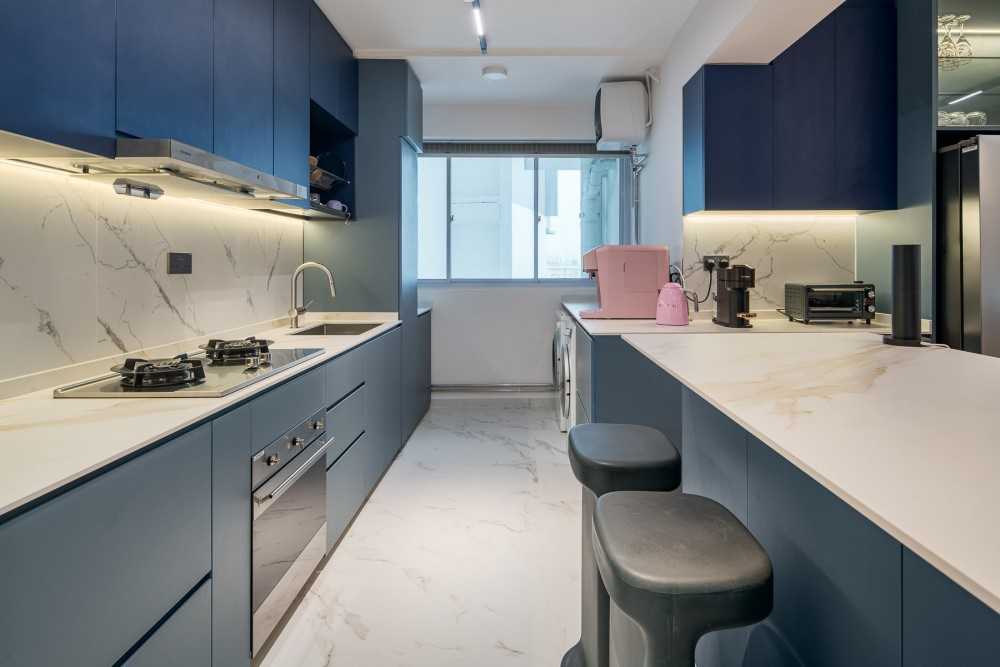 Scandinavian Kitchen with Countertop and Homogeneous Tiles