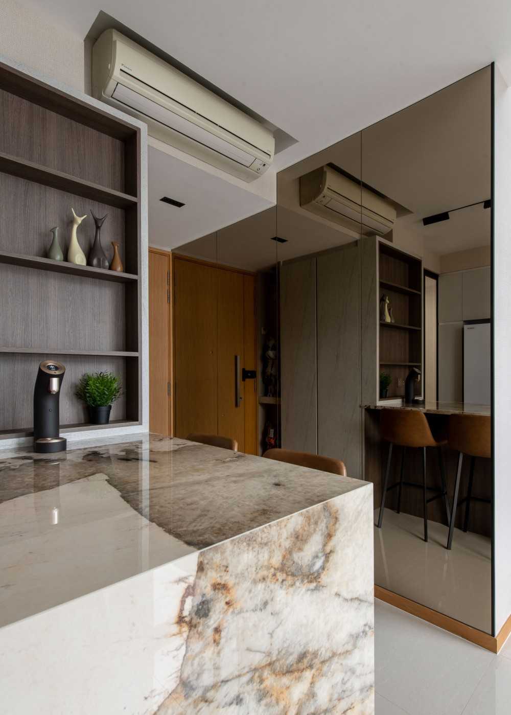 Modern Entryway with Mirror and Kitchen Island
