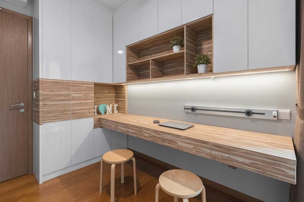 Contemporary Study with Bookshelf and Desk