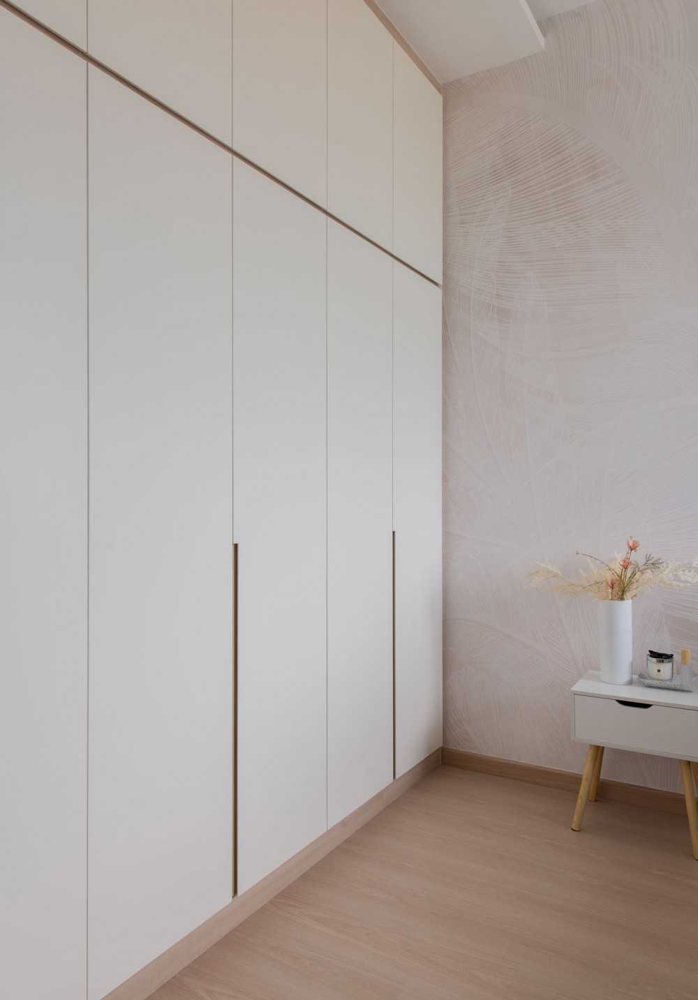 Scandinavian Bedroom with Wardrobe and Closet