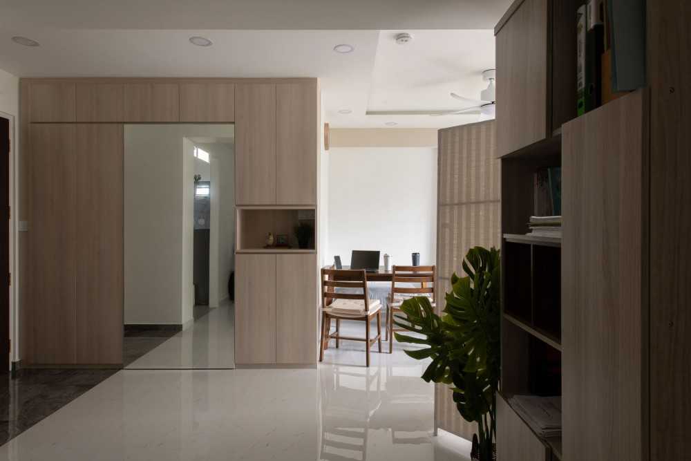 Scandinavian Living Room with Mirror and Cove Lighting