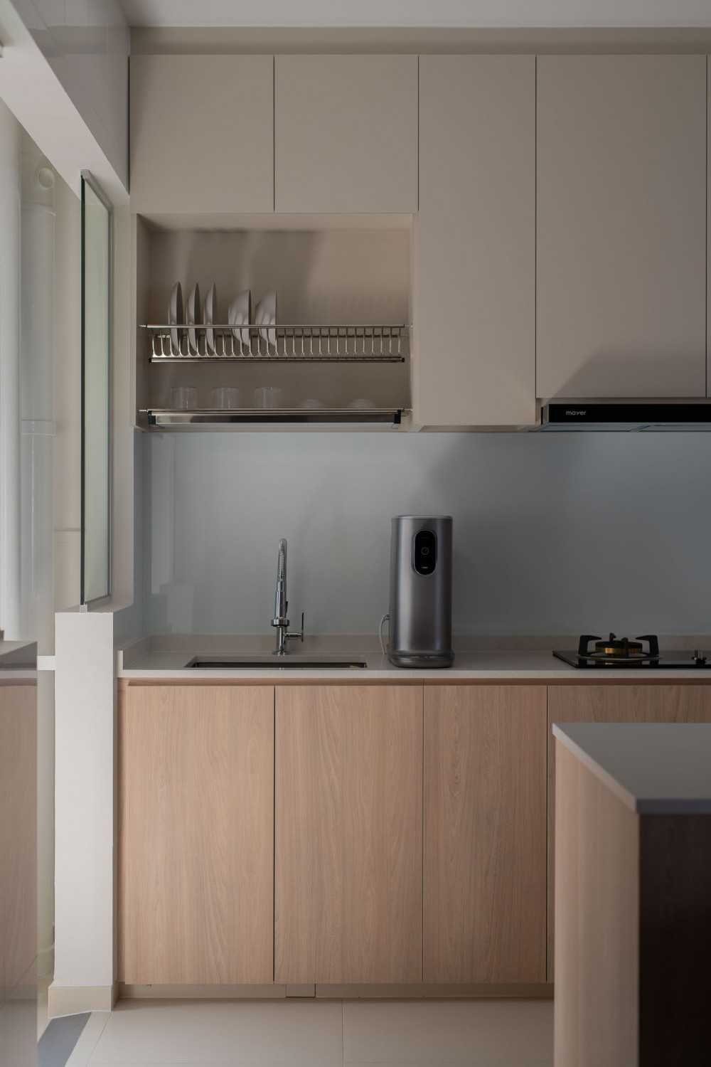 Minimalist Kitchen with Countertop and Kitchen Accessories
