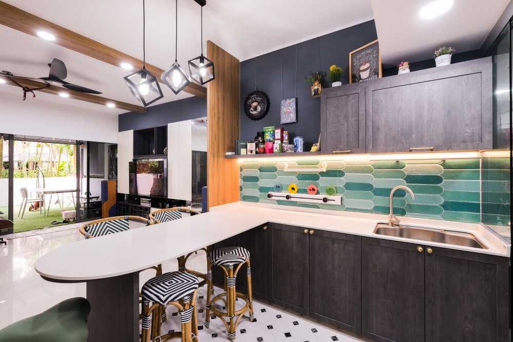 Country Kitchen with Kitchen Backsplash and Kitchen Cabinets