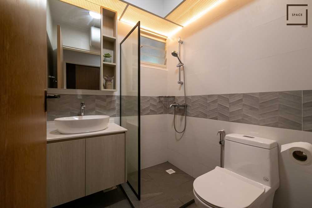 Modern Bathroom with Mirror and Shower Screen