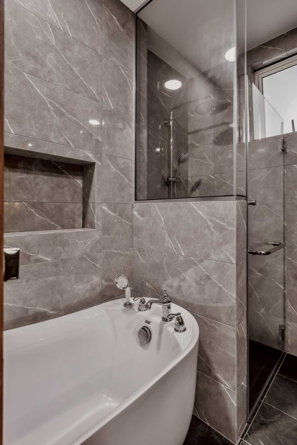 Modern Bathroom with Bathtub and Rainshower