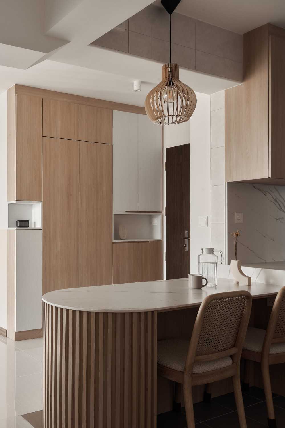 Scandinavian Dining Room with Drop Light and Dining Table