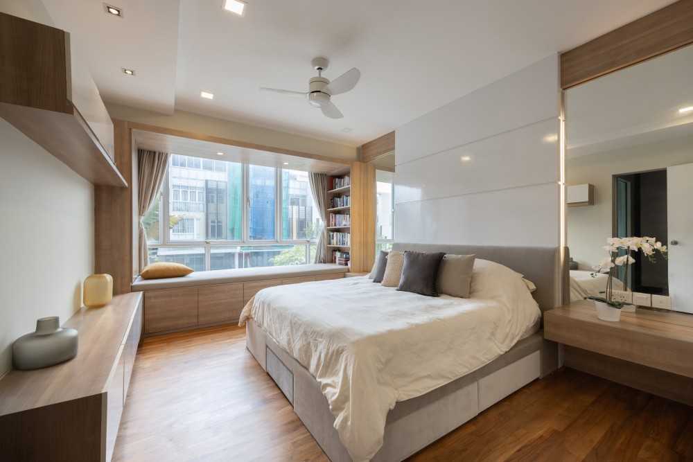 Modern Bedroom with Mirror and Bay Window