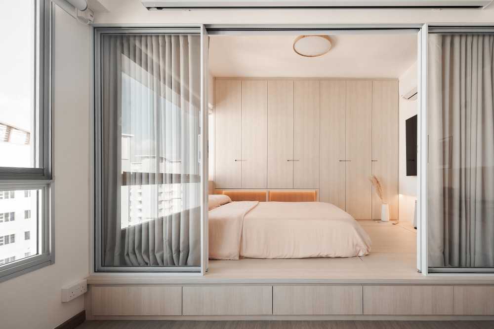 Minimalist Bedroom with Platform Bed and Storage Cabinets