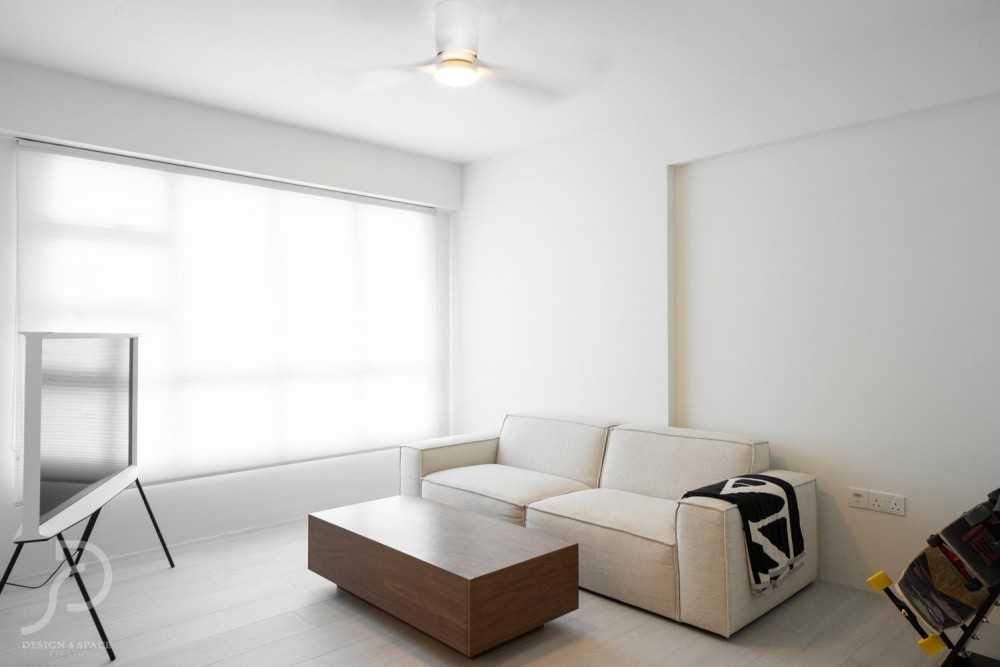 Minimalist Living Room with Vinyl Flooring and Sofa
