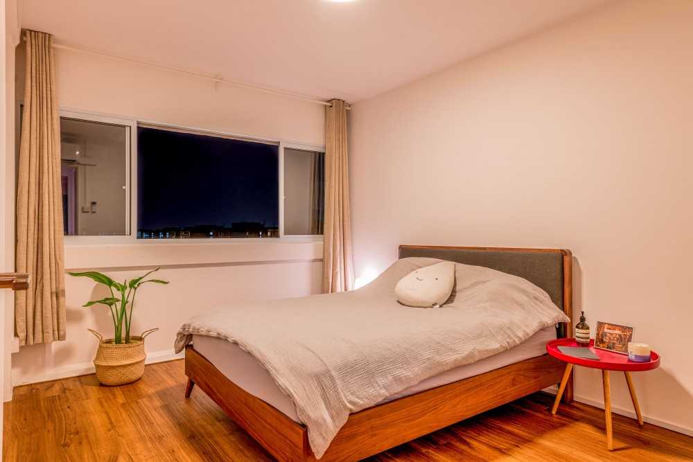 Contemporary Bedroom with Vinyl Flooring and Ceiling Light