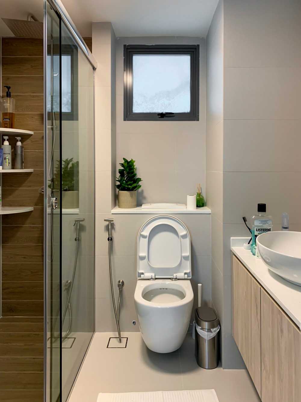 Scandinavian Bathroom with Shower Screen and Bathroom Storage