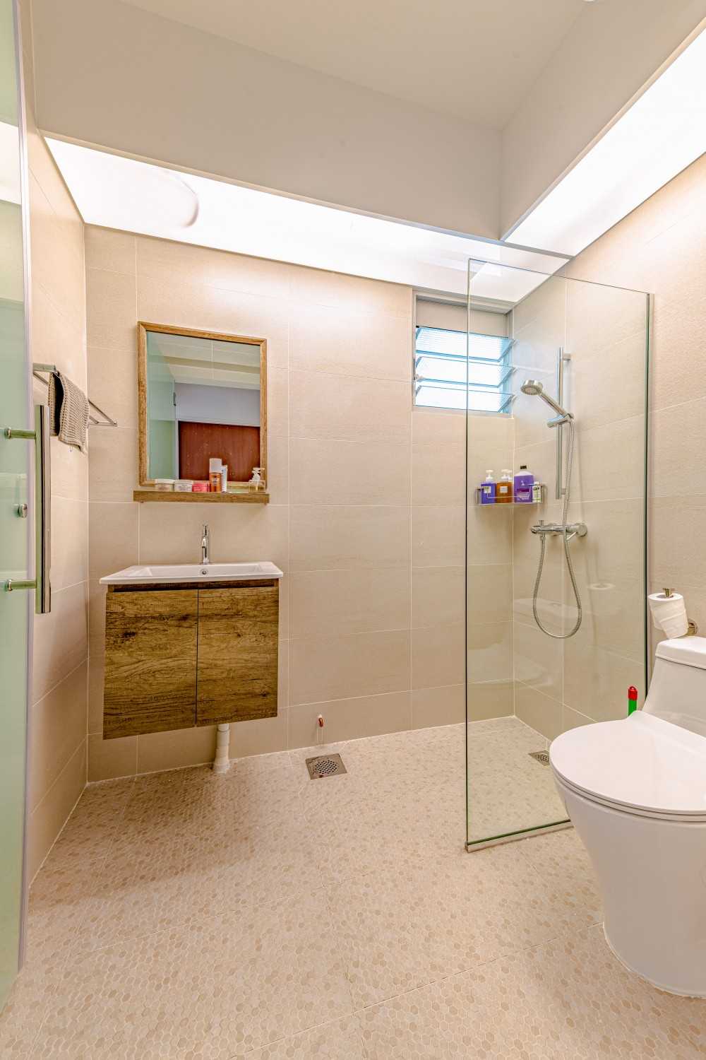 Scandinavian Bathroom with Mirror and Rainshower