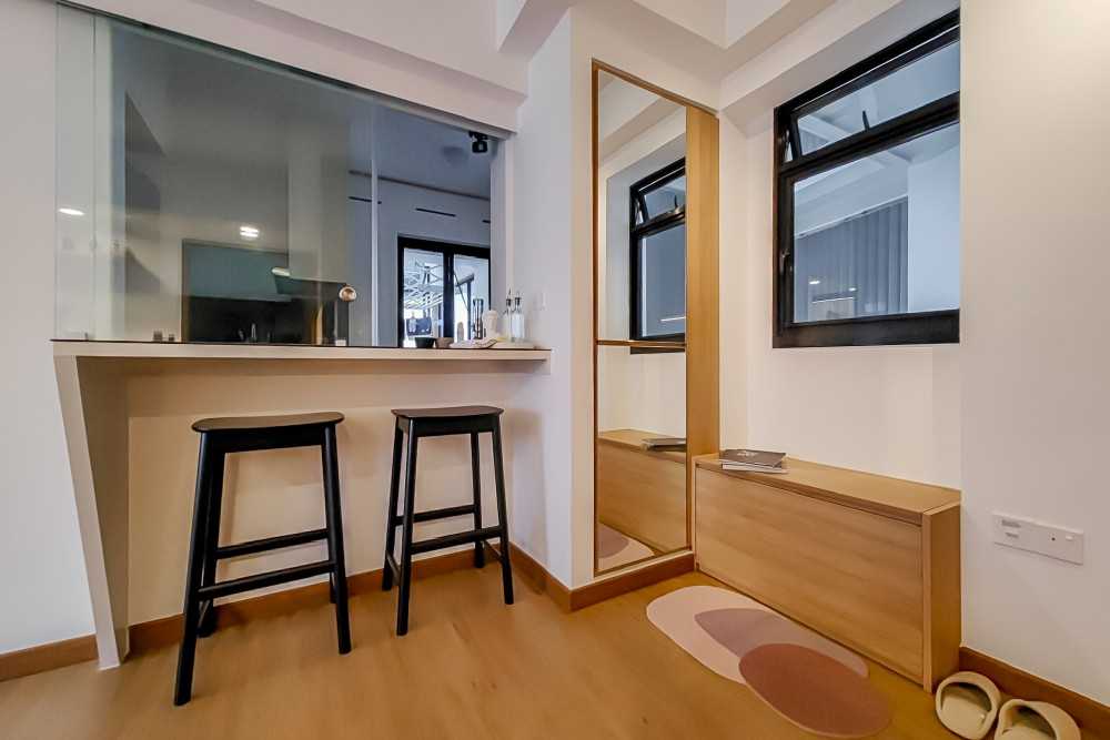 Scandinavian Entryway with Mirror and Seating Bench