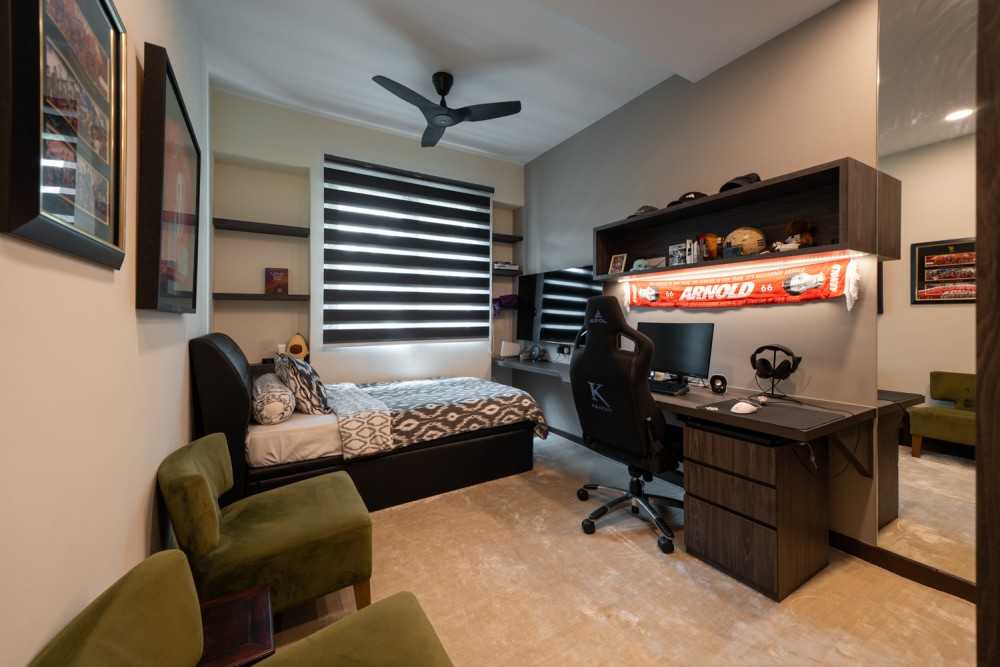 Modern Bedroom with Wardrobe and Single Bed