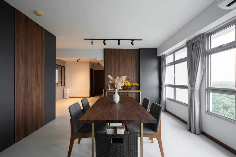 Minimalist Dining Room with Dining Table and Dining Chairs