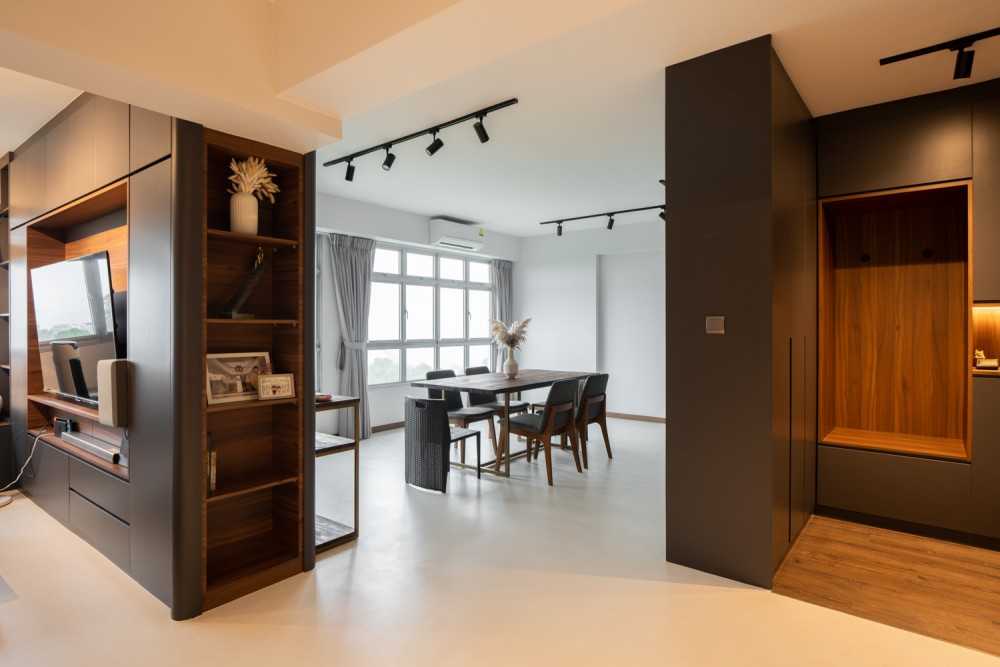 Minimalist Dining Room with Dining Table and Dining Chairs