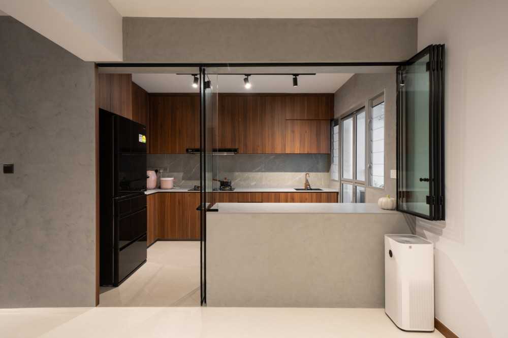 Minimalist Kitchen with Kitchen Island and Open Kitchen