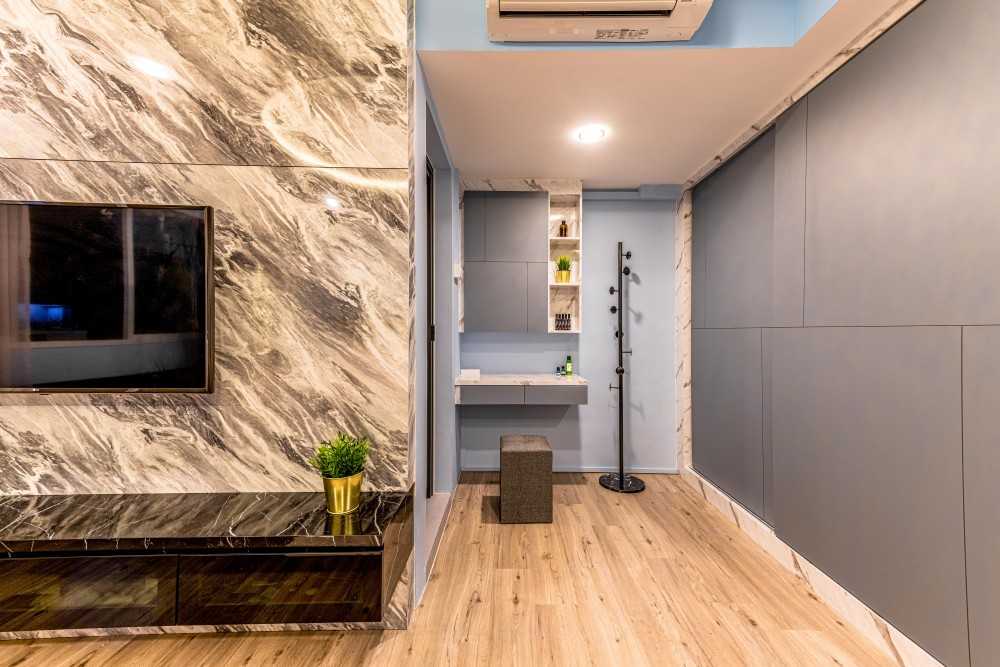 Modern Bedroom with Vinyl Flooring and TV Console