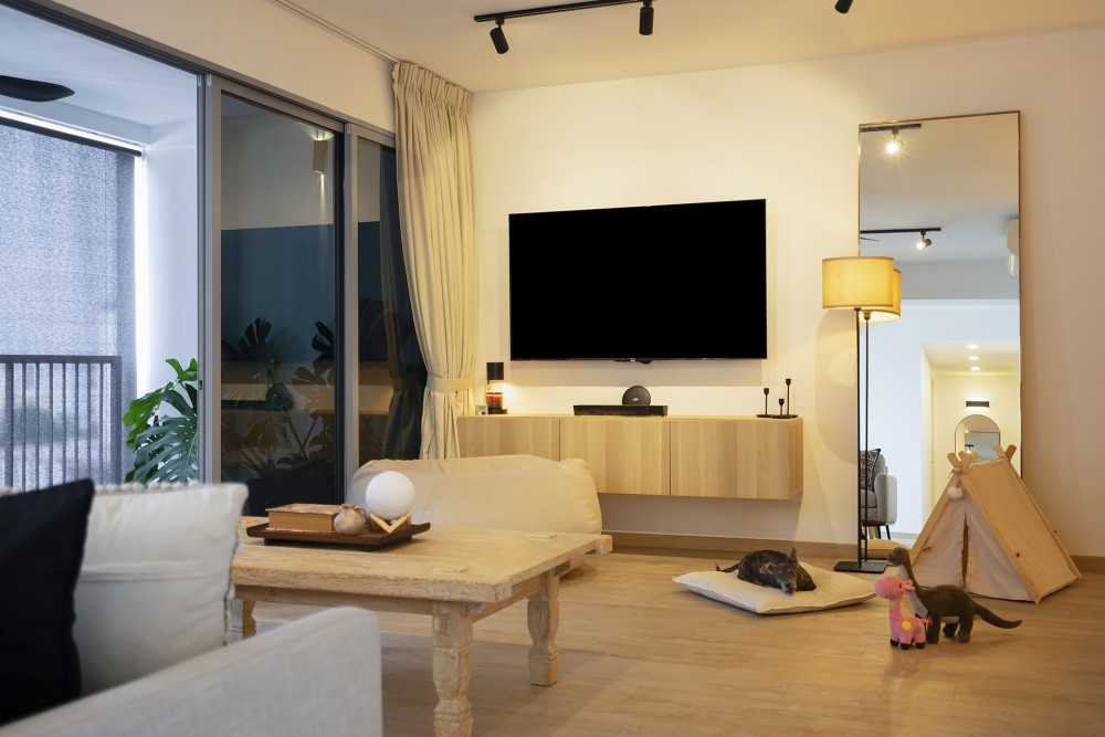 Contemporary Living Room with Vinyl Flooring and Sofa