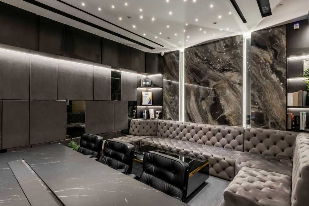 Modern Showroom with Feature Wall and Ceiling Light
