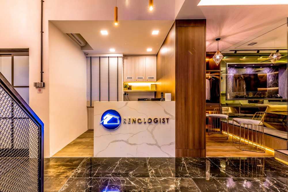 Modern Showroom with Marble Floor and Drop Light