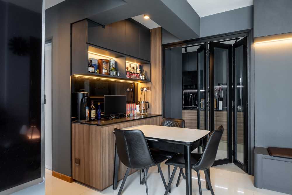 Modern Pantry with Drinkware and Bakeware