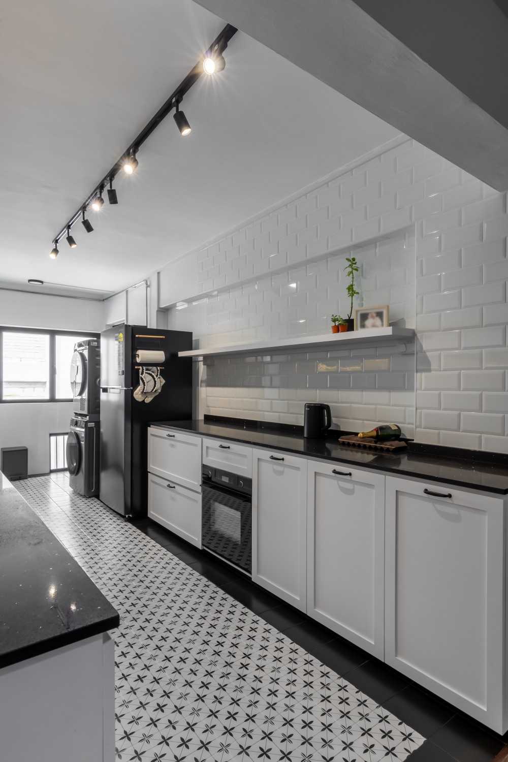 Country Kitchen with Countertop and Mosaic