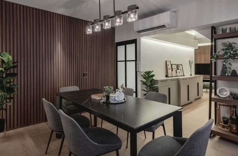 Contemporary Dining Room with Drop Ceiling and Panelling
