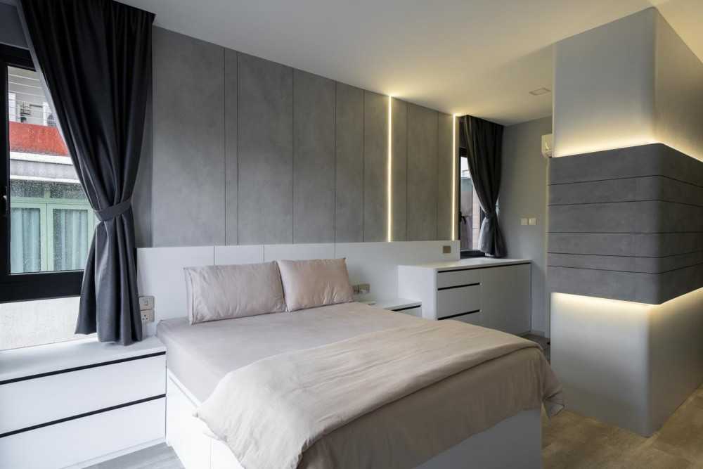 Contemporary Bedroom with Bedroom Dresser and Queen Bed