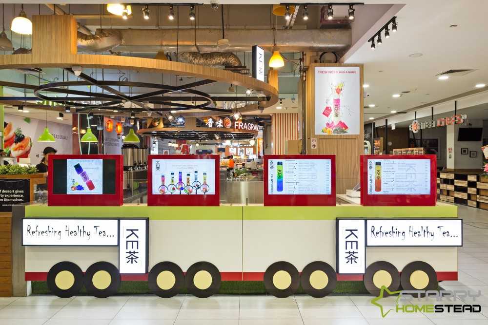 Scandinavian Retail with Bar Counter and Lighting