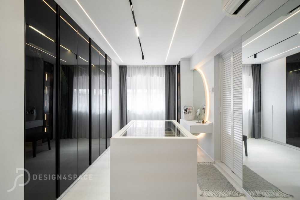 Modern Walk-in Wardrobe with Mirror and Wardrobe