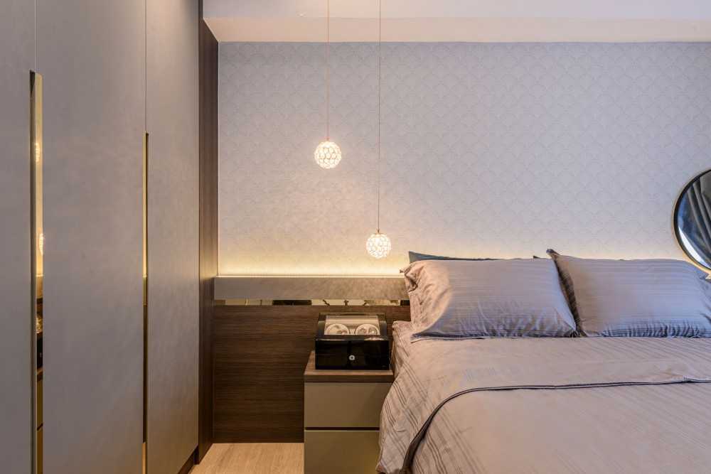 Modern Bedroom with Vinyl Flooring and Drop Ceiling