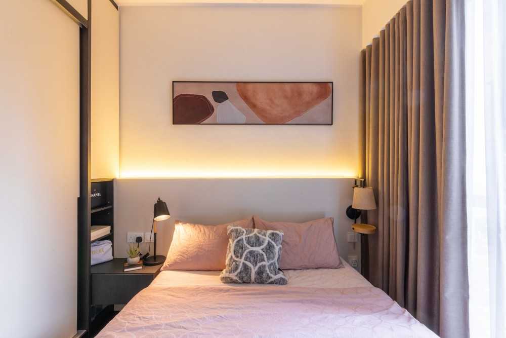 Contemporary Bedroom with Platform Bed and Drop Light