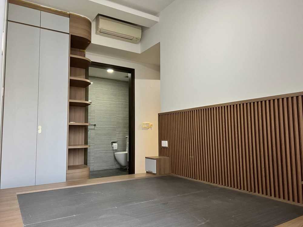 Scandinavian Bedroom with Homogeneous Tiles and Parquet Floor