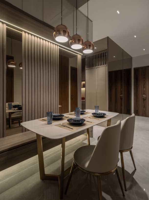 Modern Dining Room with Drop Light and Cove Lighting
