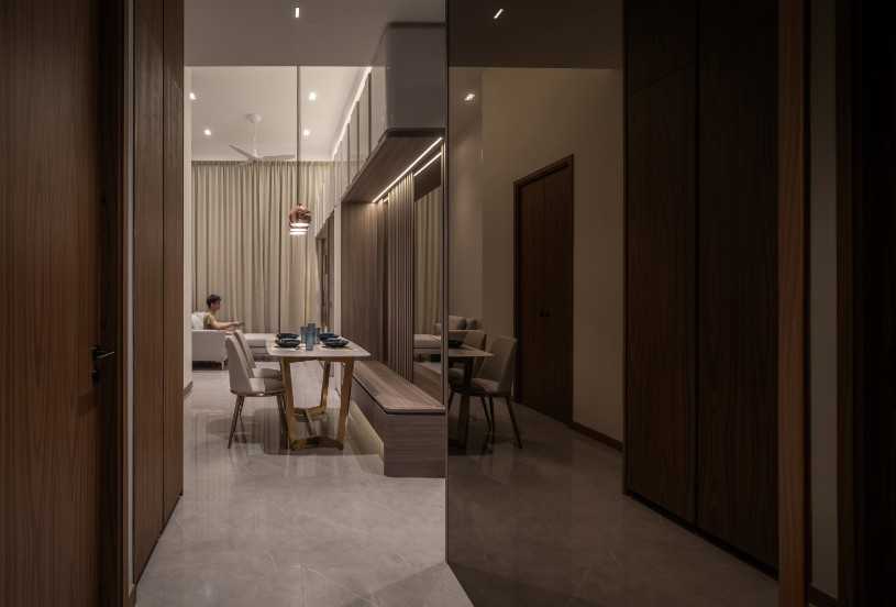 Modern Entryway with Mirror and Seating Bench