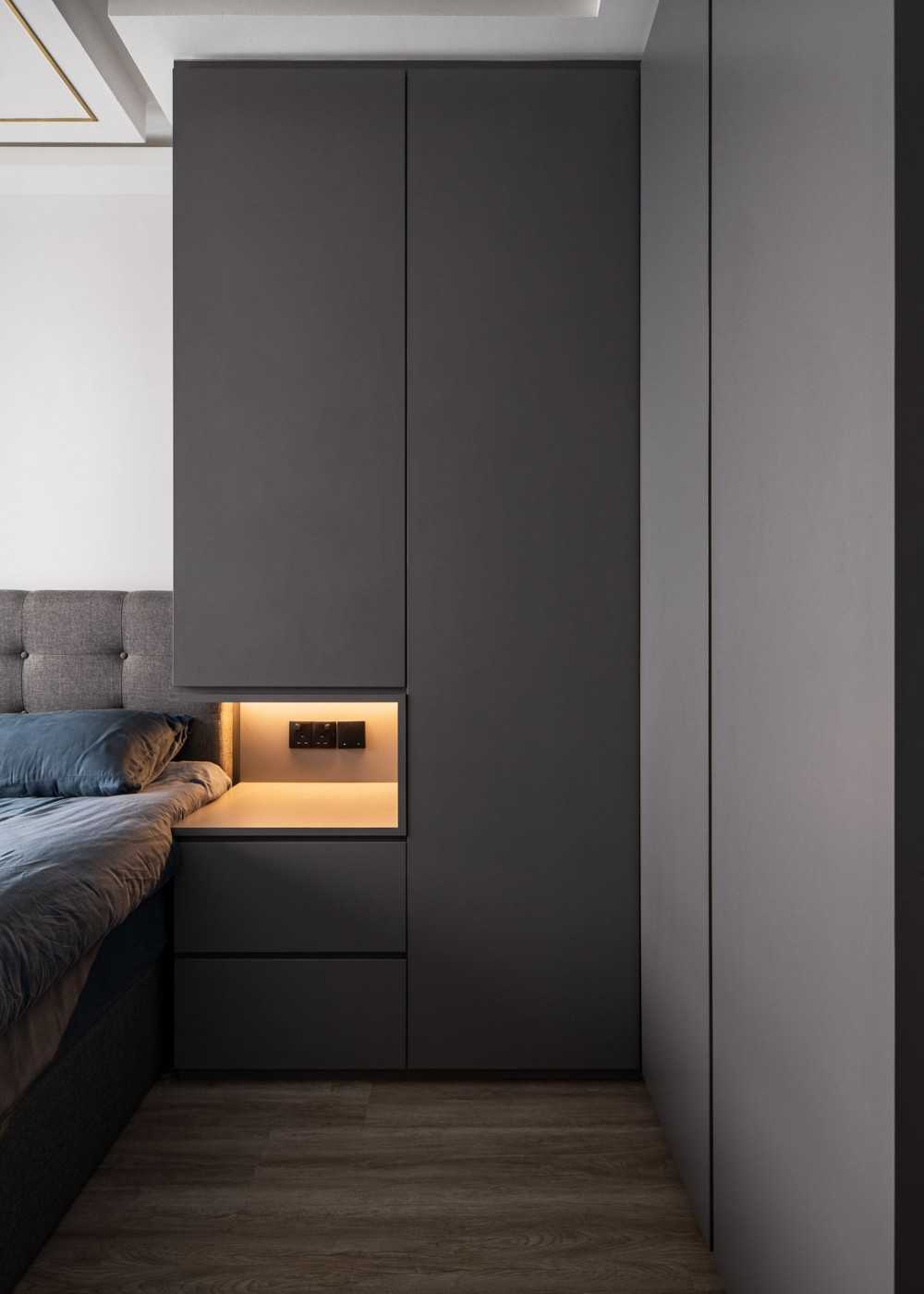 Contemporary Bedroom with Platform Bed and Vinyl Flooring