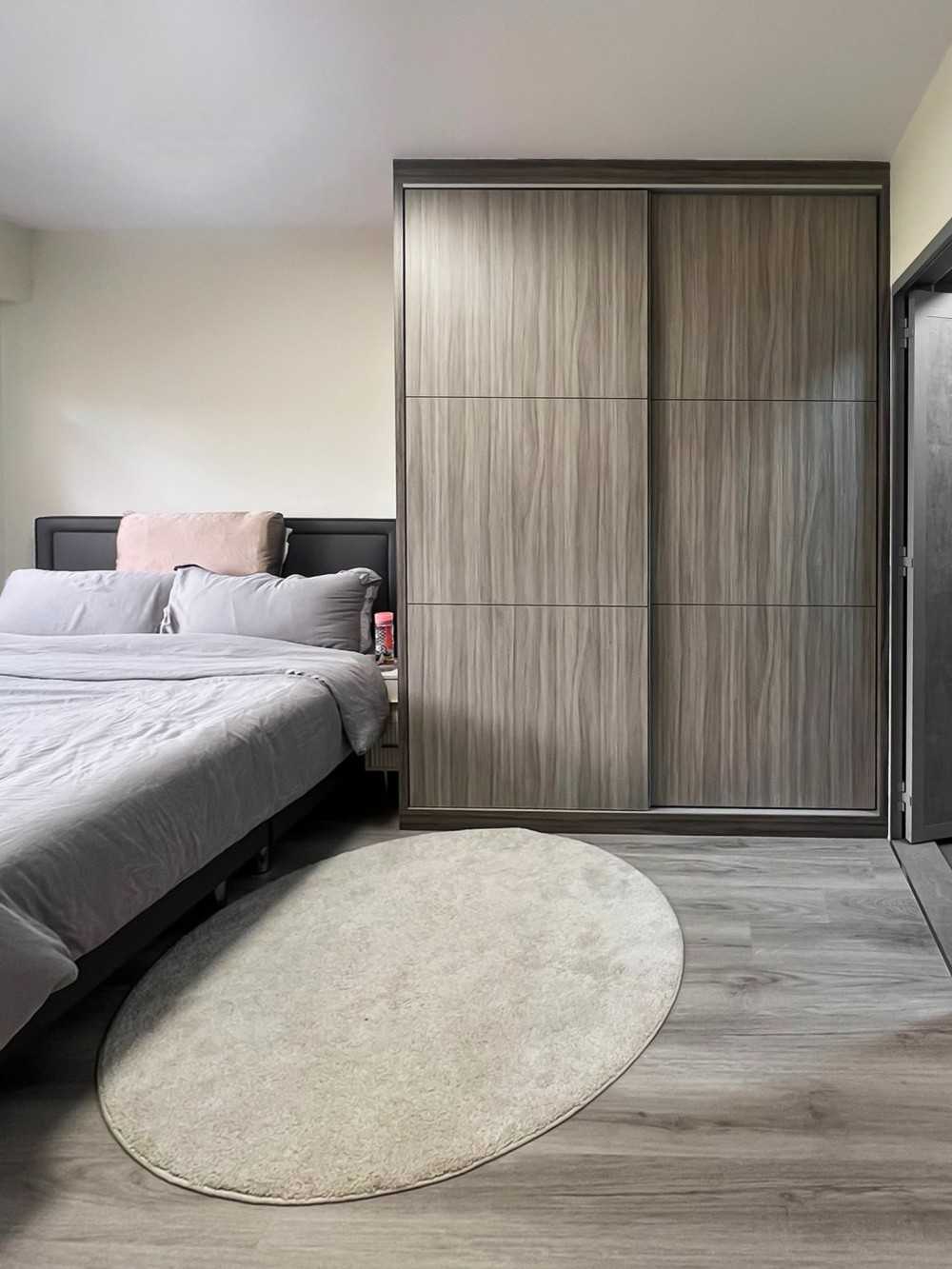 Scandinavian Bedroom with Wardrobe and Sliding Wardrobe