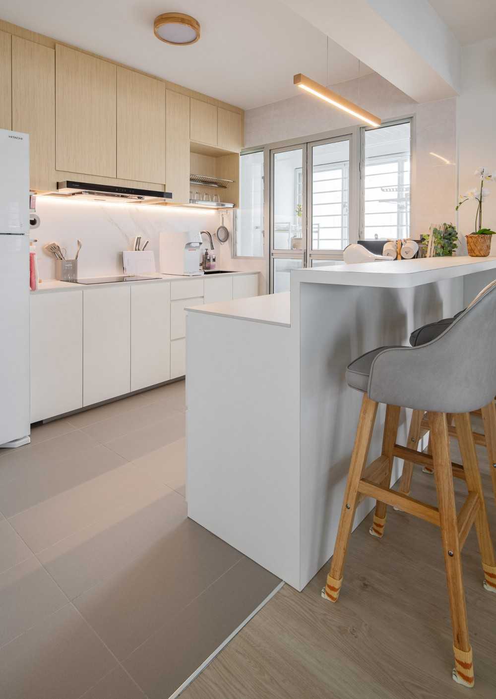 Scandinavian Kitchen with Countertop and Homogeneous Tiles