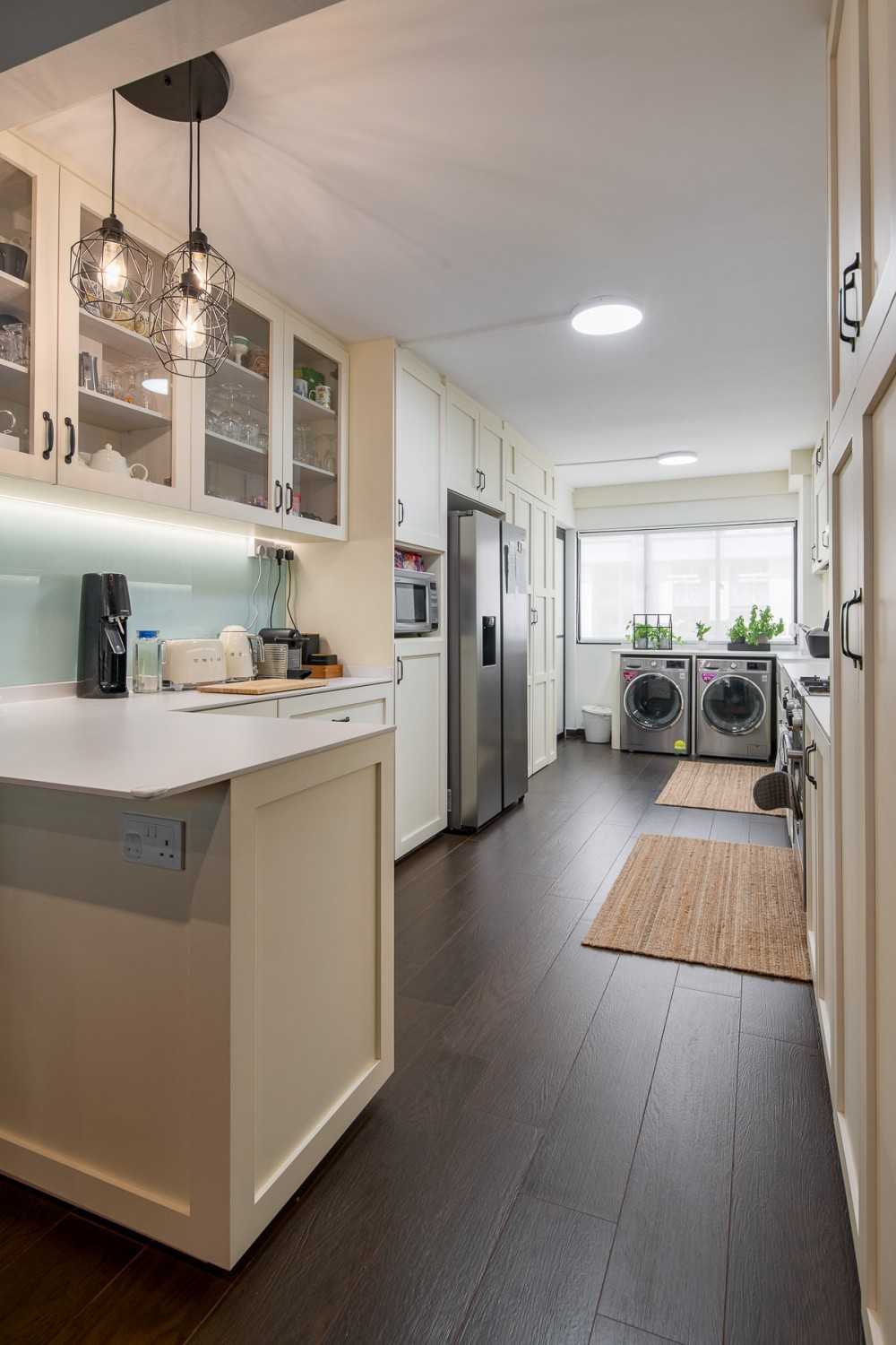 Country Kitchen with Countertop and Homogeneous Tiles